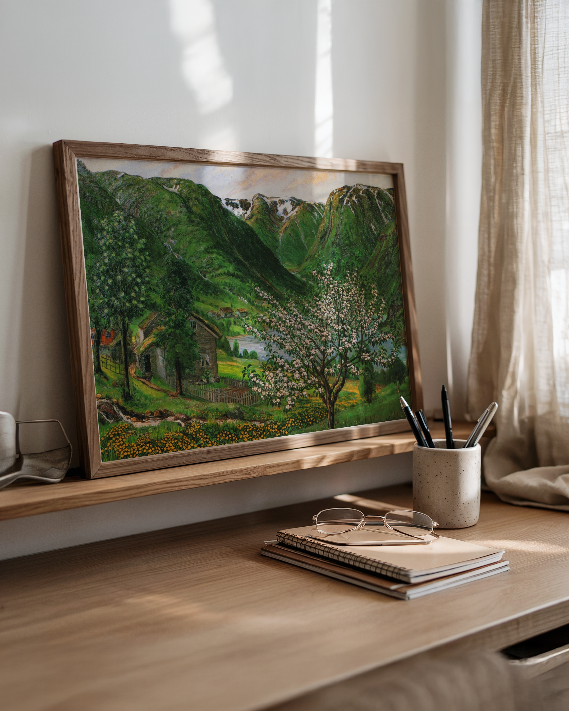 Nikolai Astrup - Soleier og epletrær