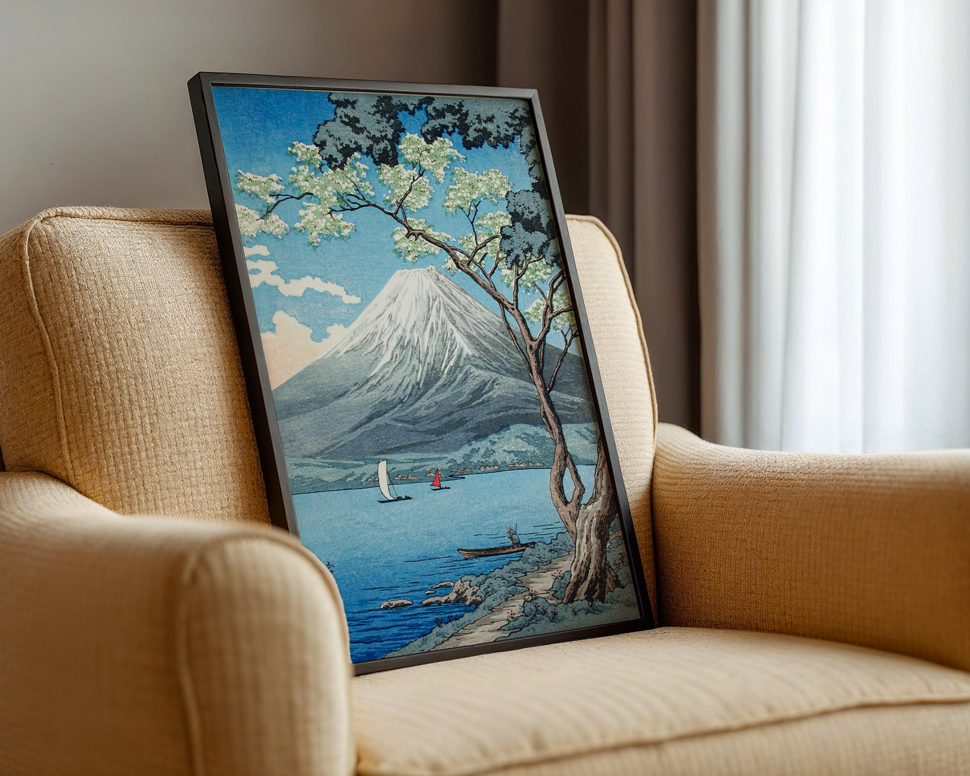 Hiroaki Takahashi - Mount Fuji from Lake Yamanaka